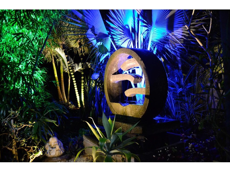 16 Teal Avenue, Paradise Point QLD 4216