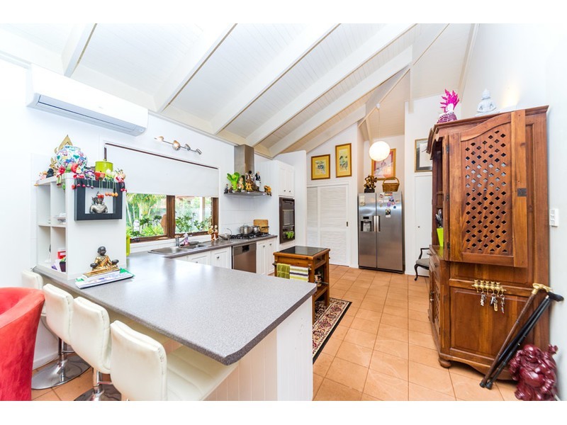 21 Sundown Drive, Paradise Point QLD 4216