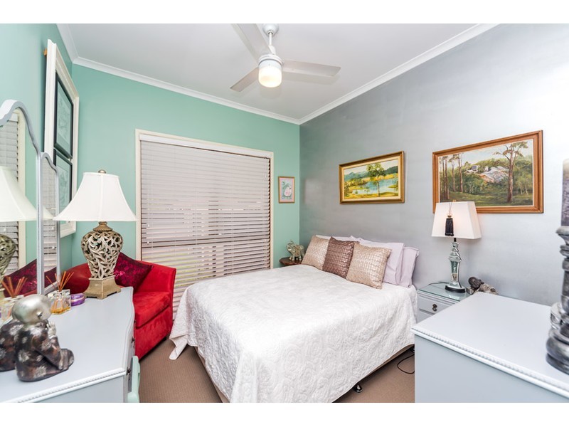 21 Sundown Drive, Paradise Point QLD 4216