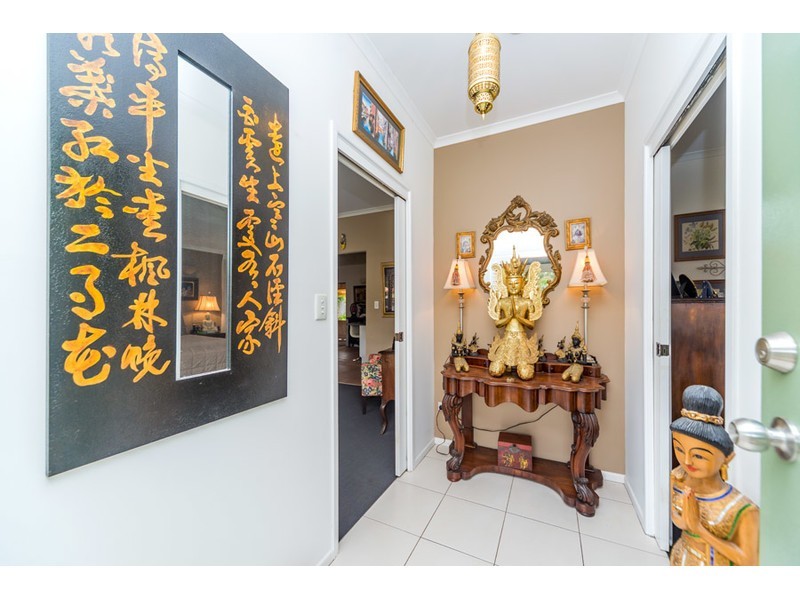 21 Sundown Drive, Paradise Point QLD 4216
