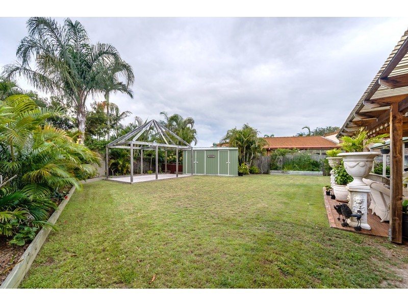 21 Sundown Drive, Paradise Point QLD 4216
