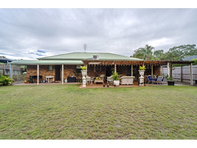 21 Sundown Drive, Paradise Point QLD 4216