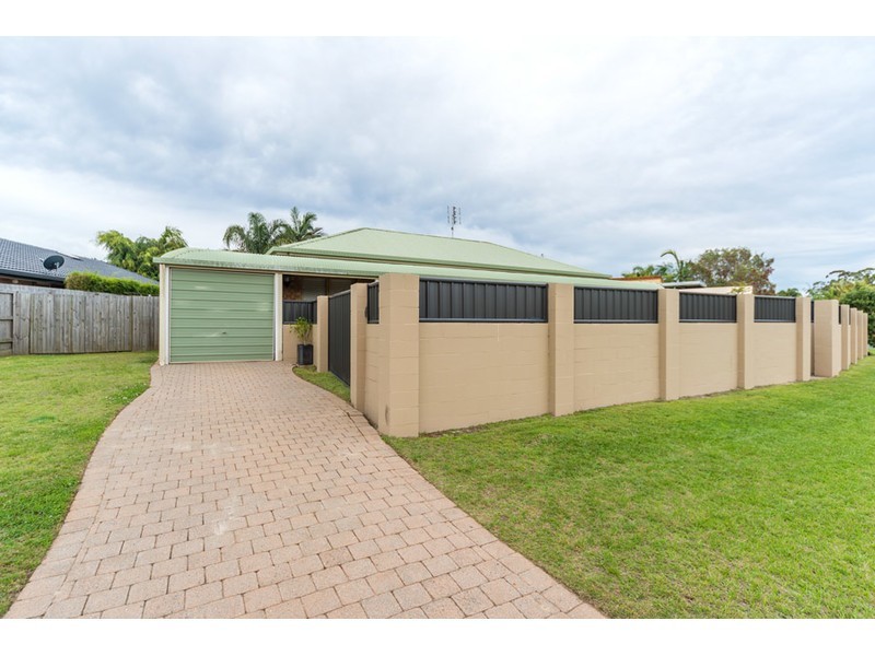 21 Sundown Drive, Paradise Point QLD 4216