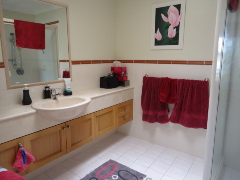 26 John Lund Drive, Hope Island QLD 4212