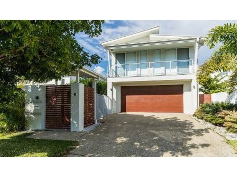 8 Quayside Drive, Helensvale QLD 4212
