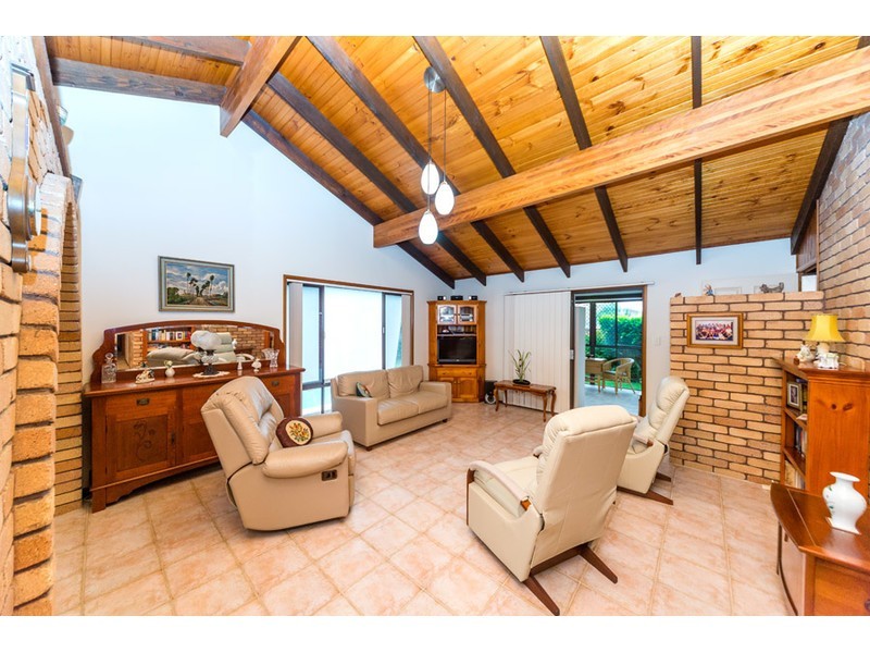 57 Columbus Drive, Hollywell QLD 4216