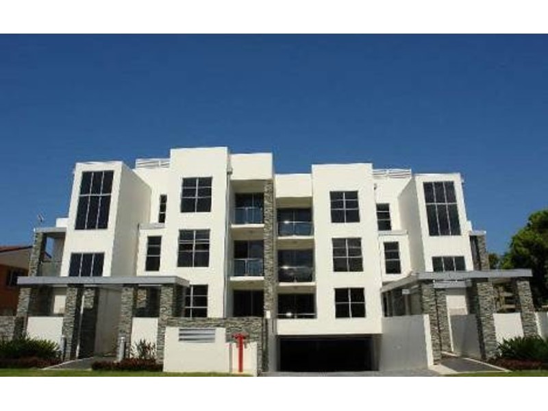 6/27-29 Madang Crescent, Runaway Bay QLD 4216