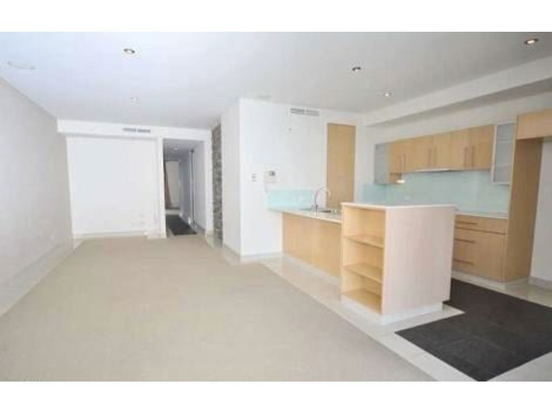 6/27-29 Madang Crescent, Runaway Bay QLD 4216