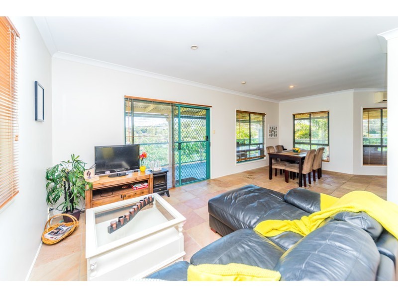 19 Austral Crescent, Pacific Pines QLD 4211