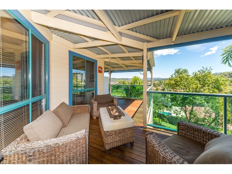 19 Austral Crescent, Pacific Pines QLD 4211