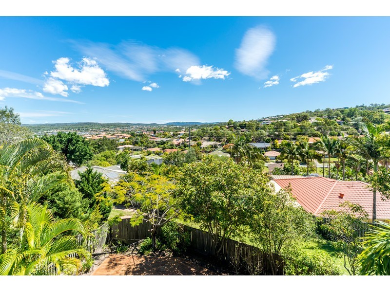 19 Austral Crescent, Pacific Pines QLD 4211