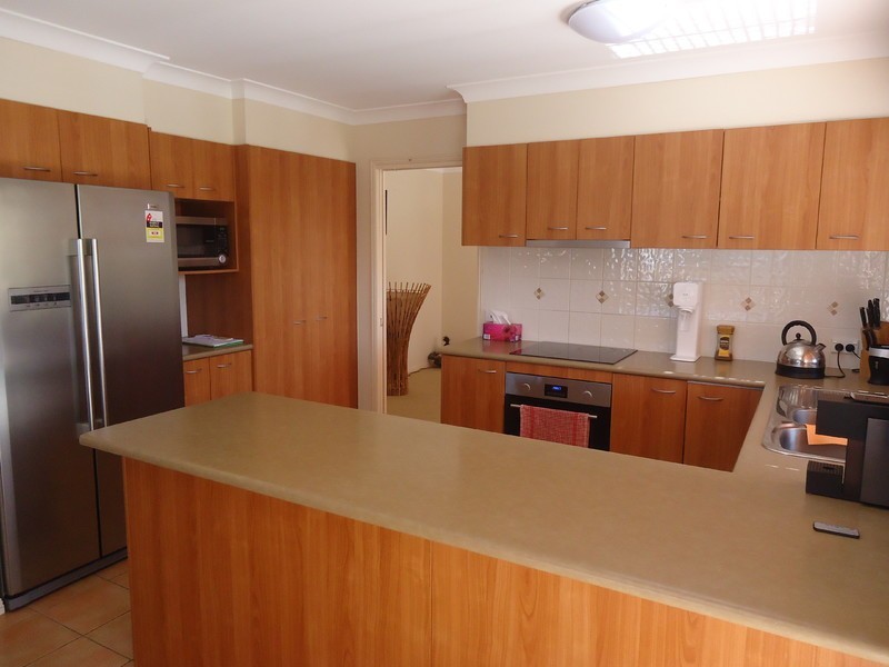 2 Applegum Place, Molendinar QLD 4214