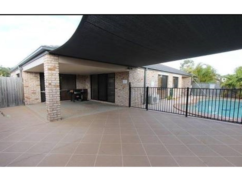 2 Applegum Place, Molendinar QLD 4214