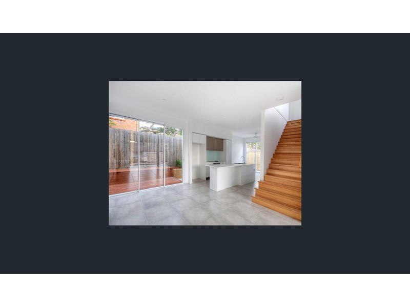 2 Fitch Lane, Labrador QLD 4215