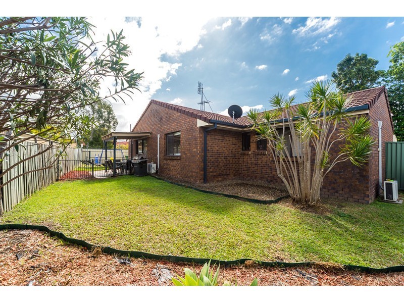 1/7 Callistemon Court, Arundel QLD 4214