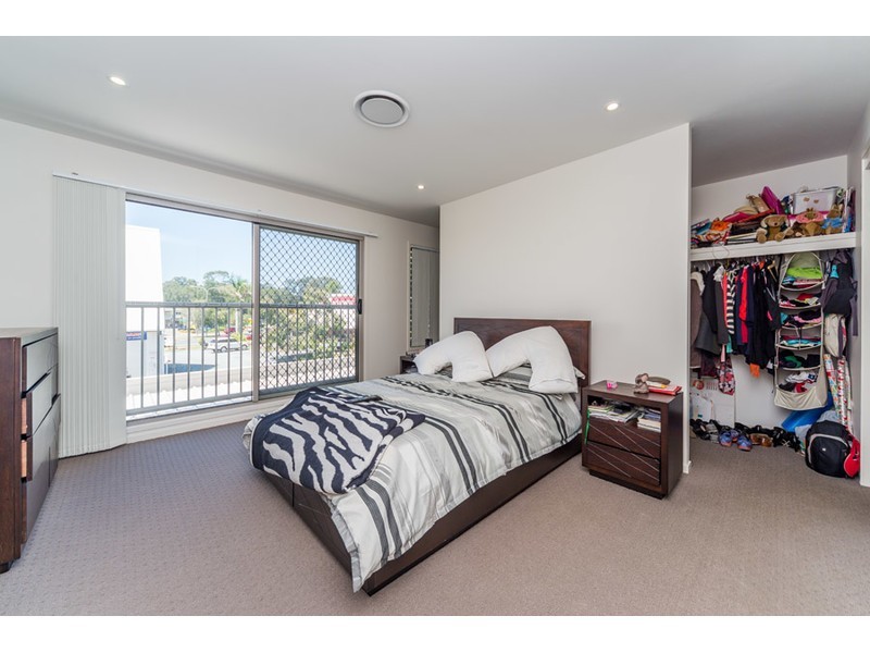 22 La Savina Drive, Coombabah QLD 4216