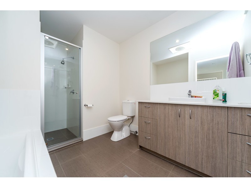 22 La Savina Drive, Coombabah QLD 4216