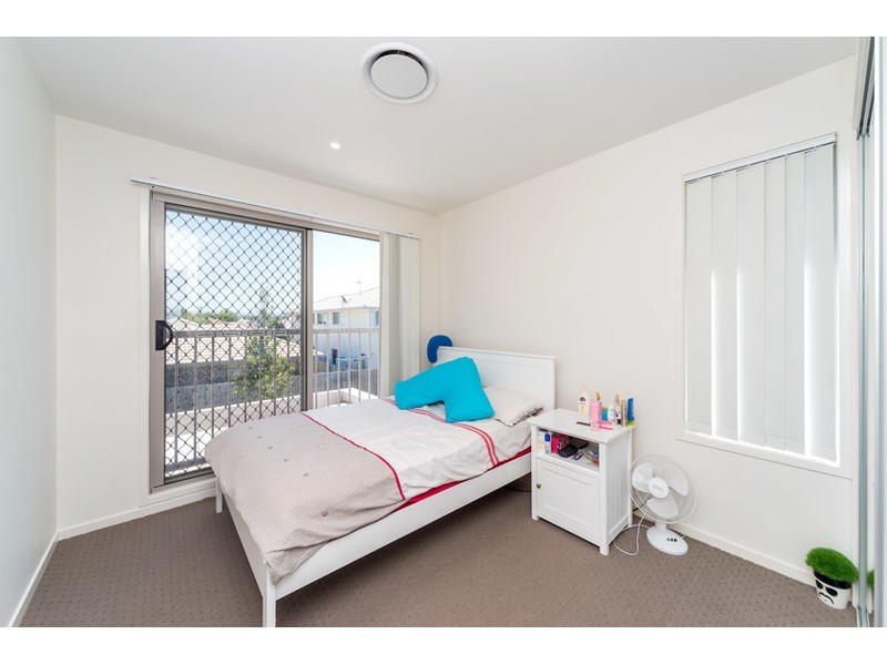 22 La Savina Drive, Coombabah QLD 4216