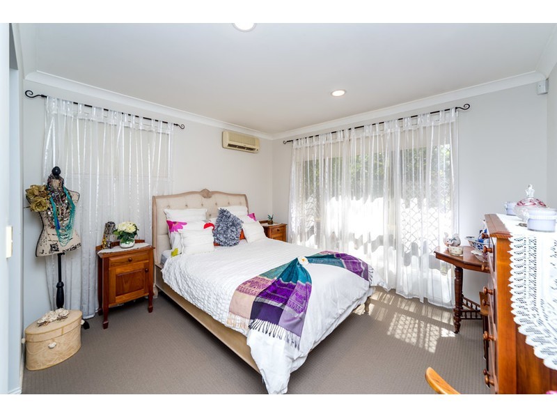 6 Martin Place, Helensvale QLD 4212