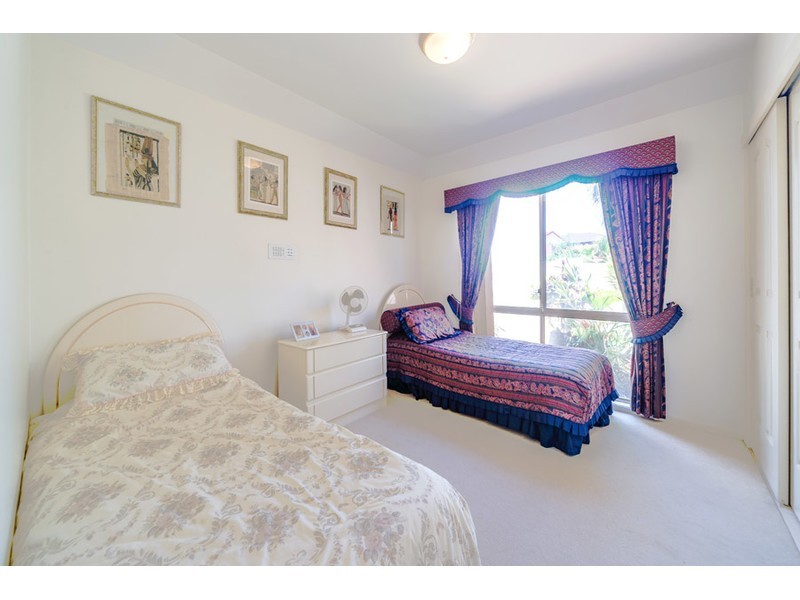 14 – 16 Folkstone Place, Runaway Bay QLD 4216