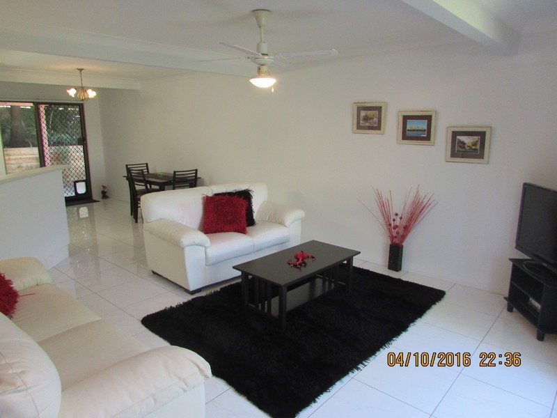 6/77 Olsen Avenue, Labrador QLD 4215