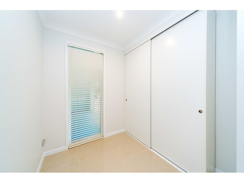 21 Lakefield Crescent, Paradise Point QLD 4216