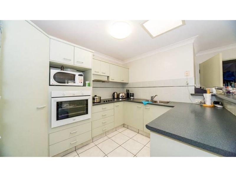 1/8 Catherine Court, Labrador QLD 4215