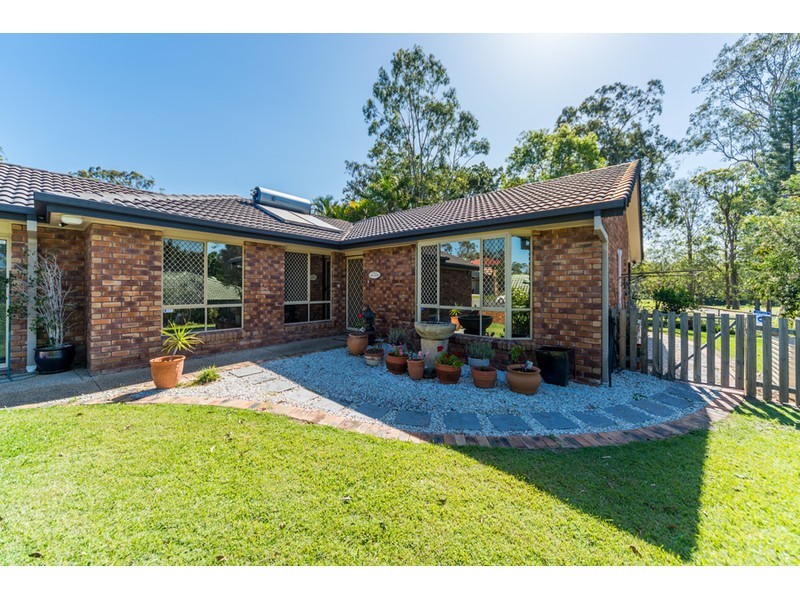 6 Martin Place, Helensvale QLD 4212