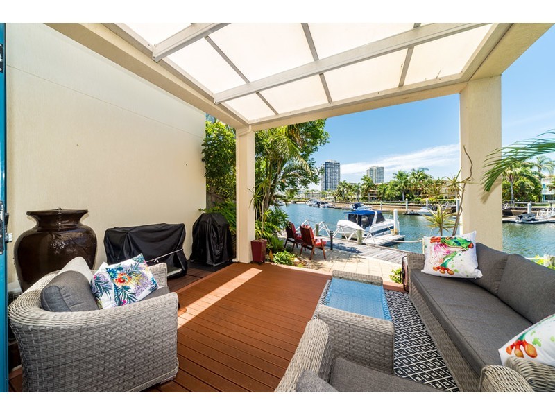 10/87 Morala Avenue, Runaway Bay QLD 4216