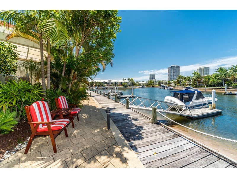 10/87 Morala Avenue, Runaway Bay QLD 4216