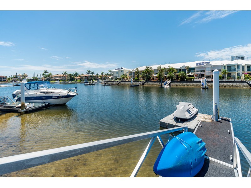 10/87 Morala Avenue, Runaway Bay QLD 4216