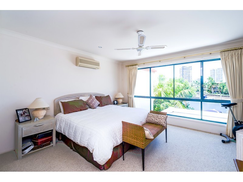 10/87 Morala Avenue, Runaway Bay QLD 4216