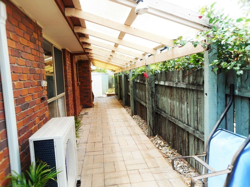 2/9 Maiala Close, Paradise Point QLD 4216