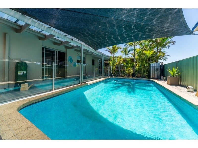 222 Oxley Drive, Coombabah QLD 4216