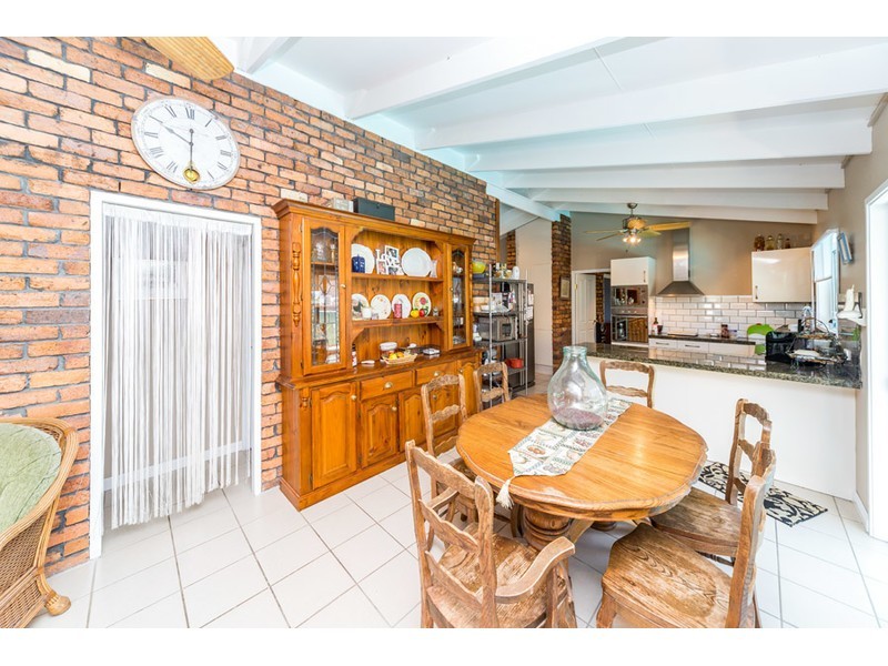 222 Oxley Drive, Coombabah QLD 4216