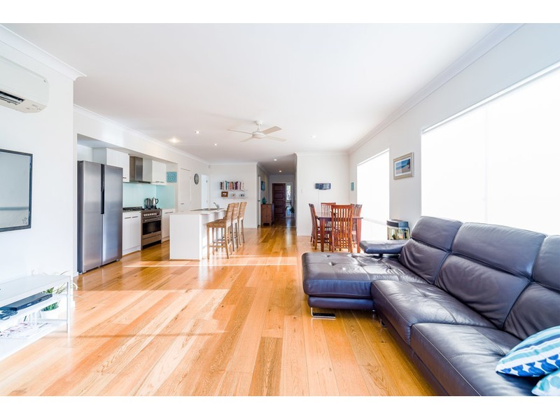 12 Iridium Drive, Hope Island QLD 4212