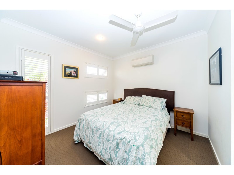 12 Iridium Drive, Hope Island QLD 4212