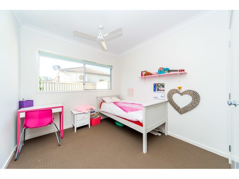 12 Iridium Drive, Hope Island QLD 4212