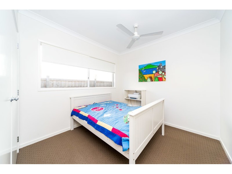 12 Iridium Drive, Hope Island QLD 4212