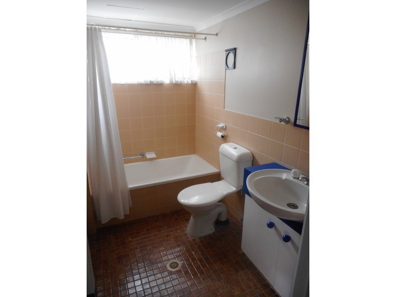 7/106 Bayview Street, Runaway Bay QLD 4216