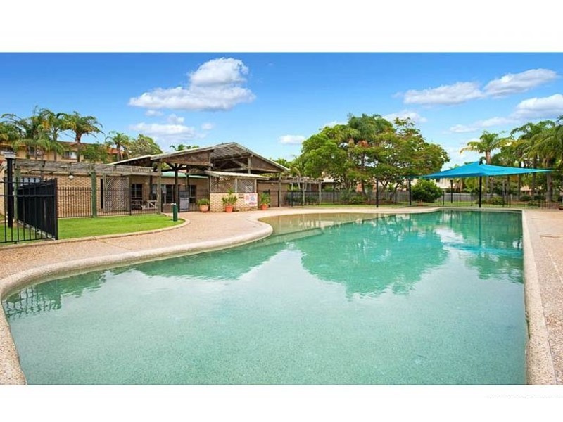 64/21 Usher Avenue, Labrador QLD 4215