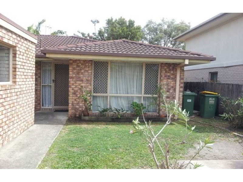 64/21 Usher Avenue, Labrador QLD 4215