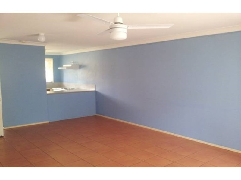 64/21 Usher Avenue, Labrador QLD 4215