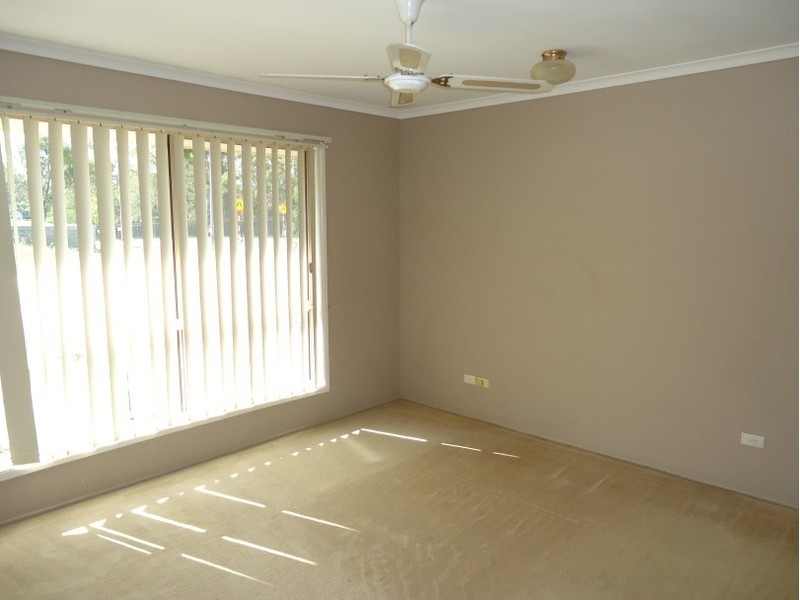 2 Adaminaby Drive, Helensvale QLD 4212