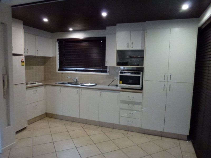 1/14 Baker Avenue, Labrador QLD 4215