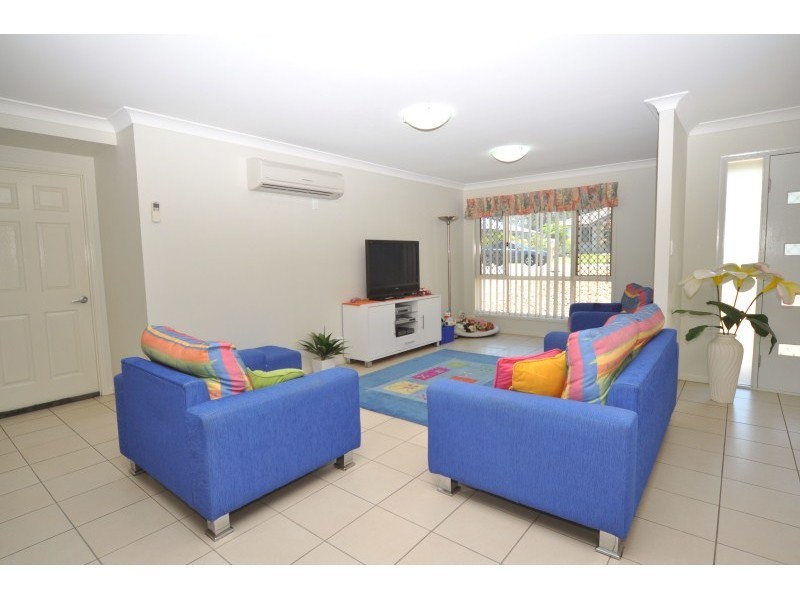 2/32 Buchanan Circuit, Oxenford QLD 4210