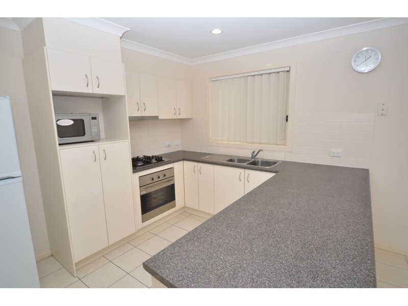 8 Silver Gull Street, Coomera QLD 4209