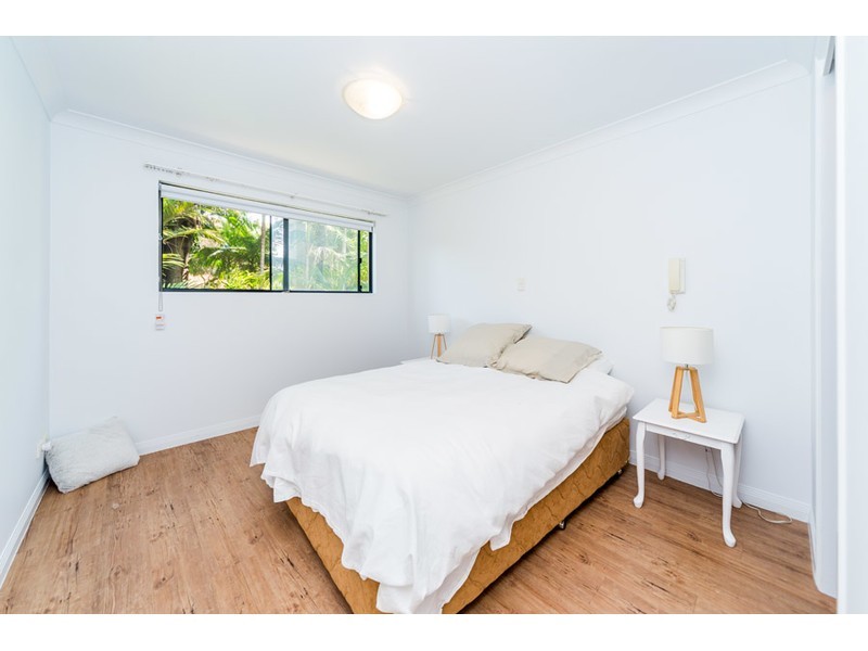 106/392 Marine Parade, Labrador QLD 4215