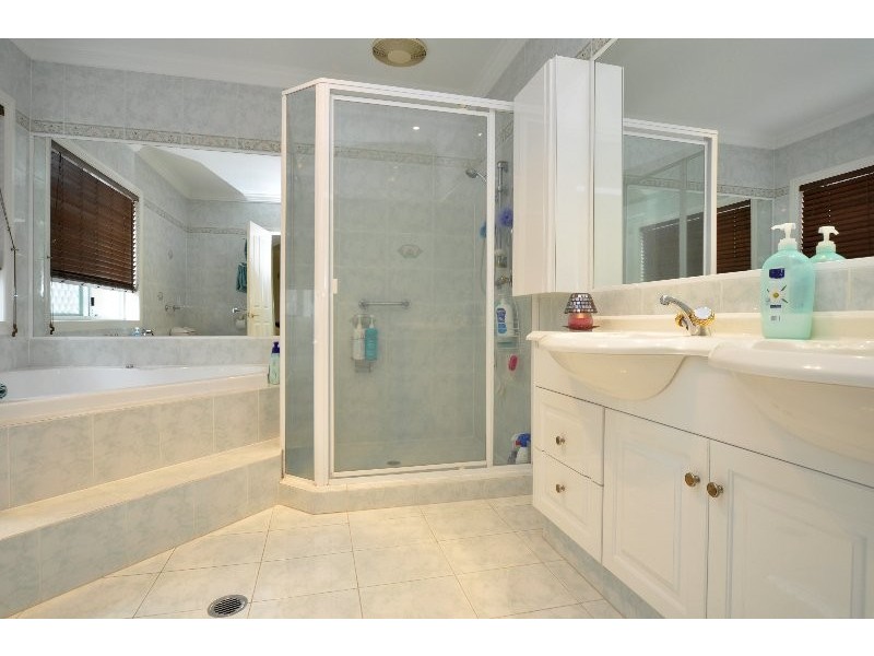 34 Anchorage Way, Biggera Waters QLD 4216