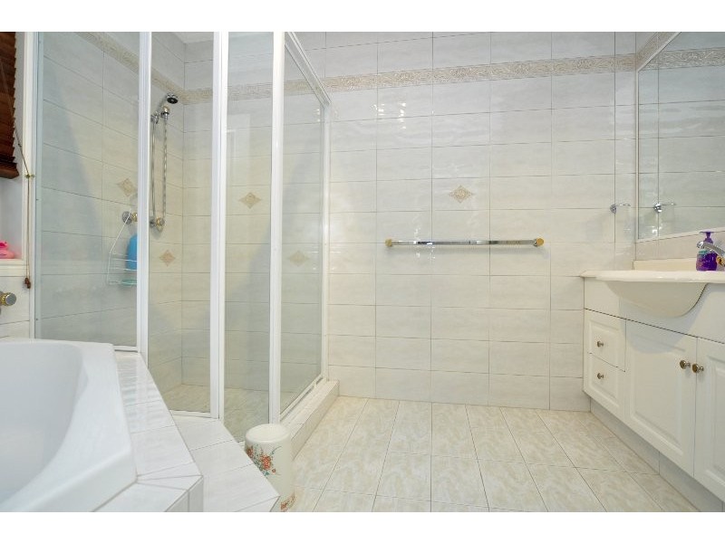 34 Anchorage Way, Biggera Waters QLD 4216